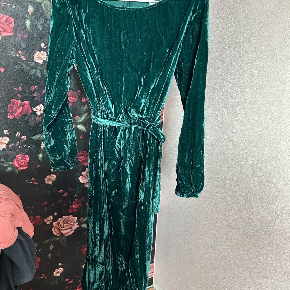 BB Dakota Teal Velvet Long Sleeve Dress